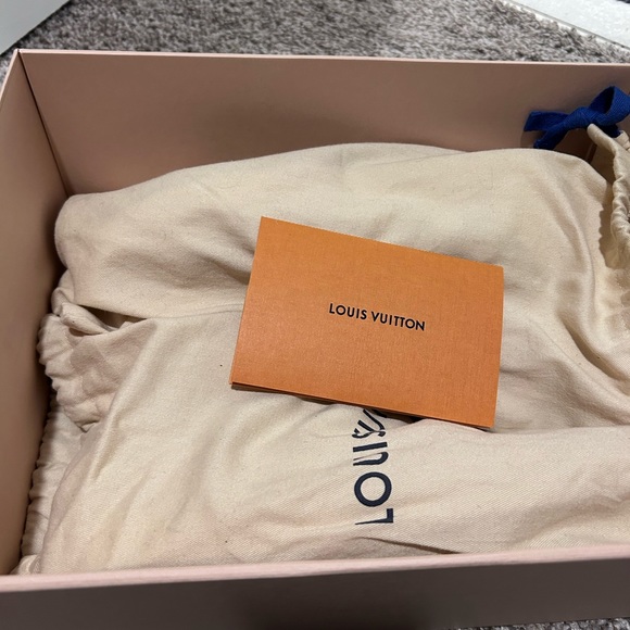 White Louis Vuitton size 10 high tops. - Picture 4 of 4